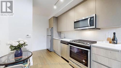 708 - 2A Church Street, Toronto, ON - Indoor Photo Showing Kitchen With Upgraded Kitchen