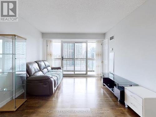 2208 - 18 Parkview Avenue, Toronto, ON - Indoor Photo Showing Living Room