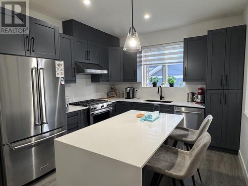 789 Ota Avenue, New Westminster, BC - Indoor Photo Showing Kitchen With Upgraded Kitchen