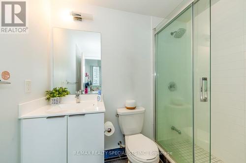 2304 - 20 Shore Breeze Drive, Toronto, ON - Indoor Photo Showing Bathroom