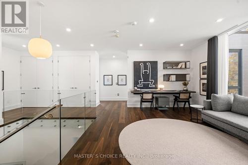 15 Fairmeadow Avenue, Toronto, ON - Indoor Photo Showing Other Room