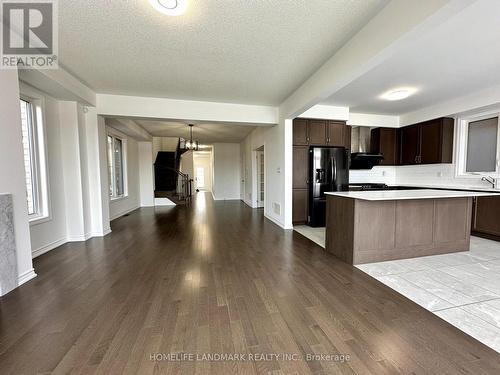 37 Maskell Crescent, Whitby, ON - Indoor Photo Showing Kitchen