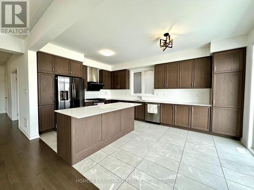 37 Maskell Crescent, Whitby, ON - Indoor Photo Showing Kitchen