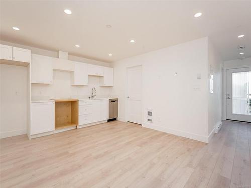 2287 Hudson Terr, Sooke, BC - Indoor Photo Showing Kitchen