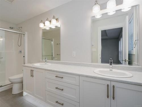 7022 Brailsford Pl, Sooke, BC - Indoor Photo Showing Bathroom