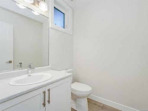 7022 Brailsford Pl, Sooke, BC - Indoor Photo Showing Bathroom