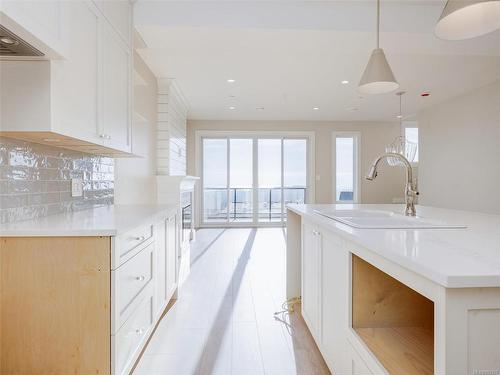 2285 Hudson Terr, Sooke, BC - Indoor Photo Showing Kitchen