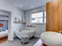 Ensuite bathroom - 