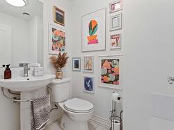 Powder room - 