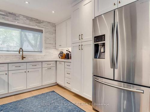 5 Georgian Crt, Toronto, ON - Indoor Photo Showing Kitchen