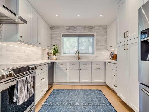 5 Georgian Crt, Toronto, ON - Indoor Photo Showing Kitchen