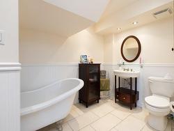 Ensuite bathroom - 