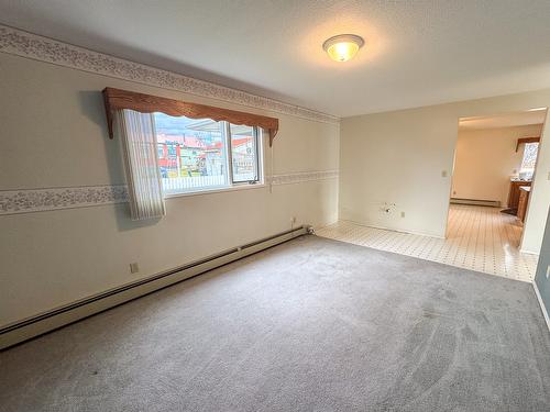 1800 2A Street, Cranbrook, BC - Indoor Photo Showing Other Room