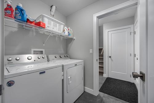 2714 Beachmount Crescent, Kamloops, BC - Indoor Photo Showing Laundry Room