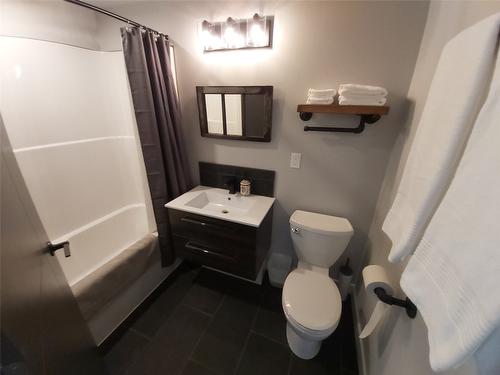 425-1151 Gerry Sorensen Way, Kimberley, BC - Indoor Photo Showing Bathroom