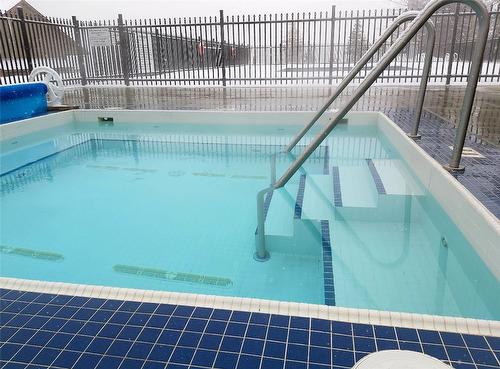 425-1151 Gerry Sorensen Way, Kimberley, BC - Indoor Photo Showing Other Room With In Ground Pool