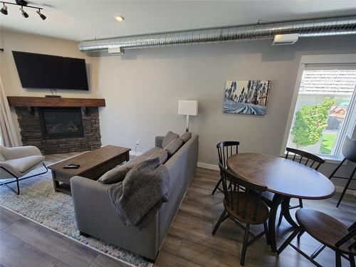 425-1151 Gerry Sorensen Way, Kimberley, BC - Indoor With Fireplace