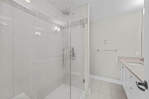 4-2171 Van Horne Drive, Kamloops, BC - Indoor Photo Showing Bathroom