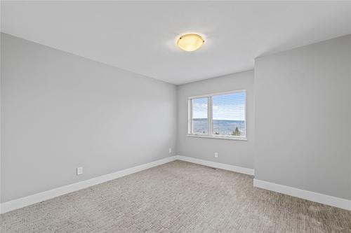 4-2171 Van Horne Drive, Kamloops, BC - Indoor Photo Showing Other Room