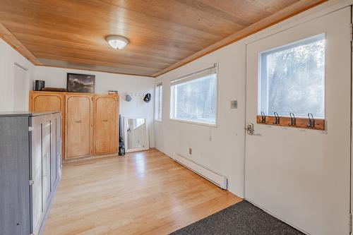 4736 Copper Crescent, Windermere, BC - Indoor Photo Showing Other Room