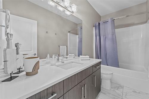 3600 Sillaro Drive, Kamloops, BC - Indoor Photo Showing Bathroom