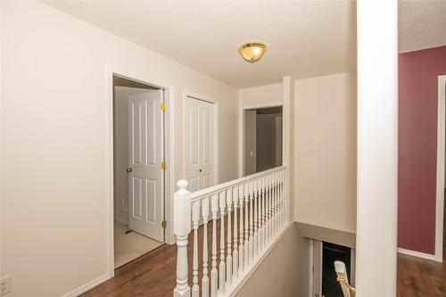 4791 Uplands Drive, Kamloops, BC - Indoor Photo Showing Other Room