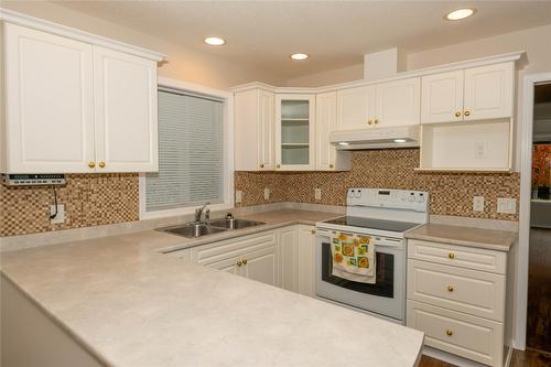 4791 Uplands Drive, Kamloops, BC - Indoor Photo Showing Kitchen With Double Sink