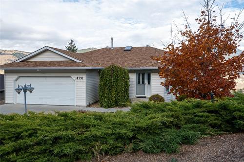 4791 Uplands Drive, Kamloops, BC - Outdoor