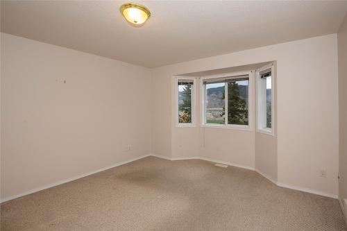 4791 Uplands Drive, Kamloops, BC - Indoor Photo Showing Other Room