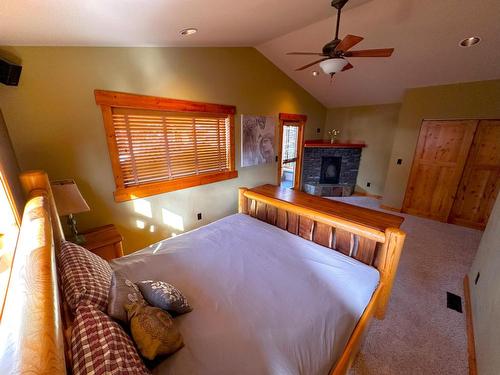 148 Stemwinder Drive, Kimberley, BC - Indoor Photo Showing Bedroom