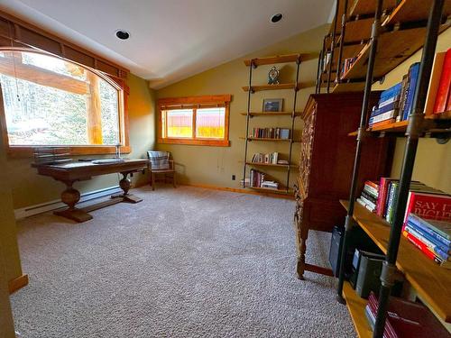 148 Stemwinder Drive, Kimberley, BC - Indoor Photo Showing Other Room