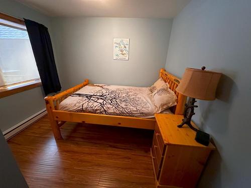 148 Stemwinder Drive, Kimberley, BC - Indoor Photo Showing Bedroom