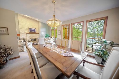 3023 Westside Road, Moyie, BC - Indoor Photo Showing Dining Room