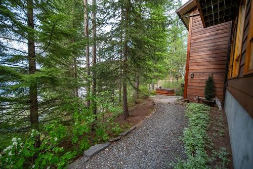 3023 Westside Road, Moyie, BC - Outdoor