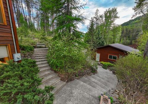 3023 Westside Road, Moyie, BC - Outdoor