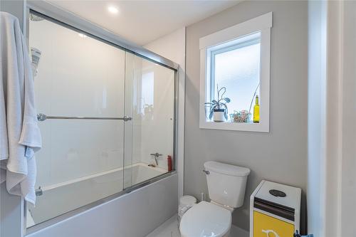 6519 Savona Access Road, Kamloops, BC - Indoor Photo Showing Bathroom