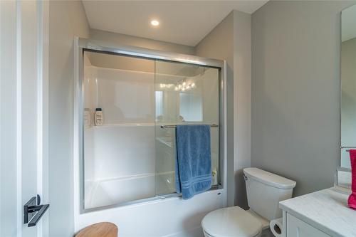 6519 Savona Access Road, Kamloops, BC - Indoor Photo Showing Bathroom