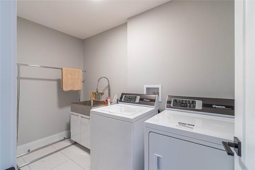 6519 Savona Access Road, Kamloops, BC - Indoor Photo Showing Laundry Room