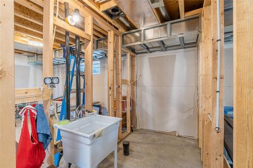 6519 Savona Access Road, Kamloops, BC - Indoor Photo Showing Basement