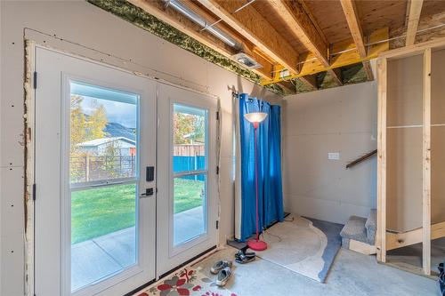 6519 Savona Access Road, Kamloops, BC - Indoor Photo Showing Other Room