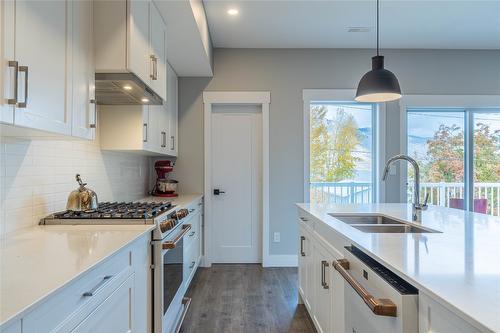 6519 Savona Access Road, Kamloops, BC - Indoor Photo Showing Kitchen With Double Sink With Upgraded Kitchen