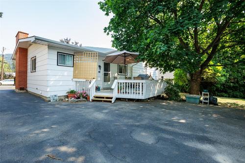 1405 Alder Street, Creston, BC - Outdoor