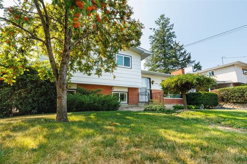 1405 Alder Street, Creston, BC - Outdoor