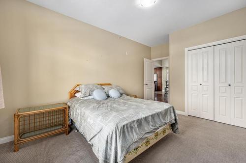 307-1390 Hillside Drive, Kamloops, BC - Indoor Photo Showing Bedroom