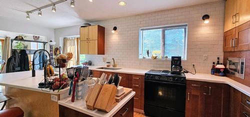 3560 Island Pond Road, Skookumchuck, BC - Indoor Photo Showing Kitchen