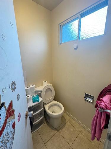 1666 Douglas Street, Merritt, BC - Indoor Photo Showing Bathroom