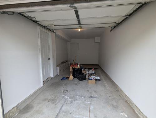 707-200 Black Forest Trail, Invermere, BC - Indoor Photo Showing Garage