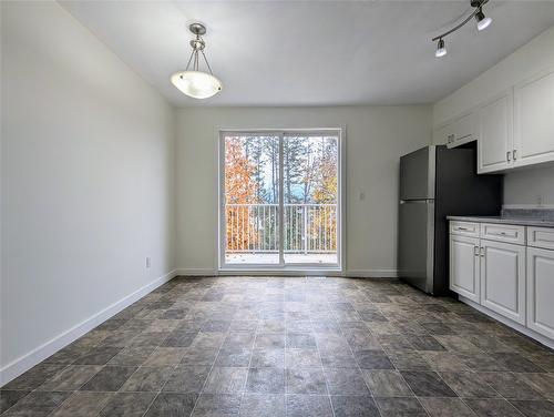 707-200 Black Forest Trail, Invermere, BC - Indoor Photo Showing Kitchen