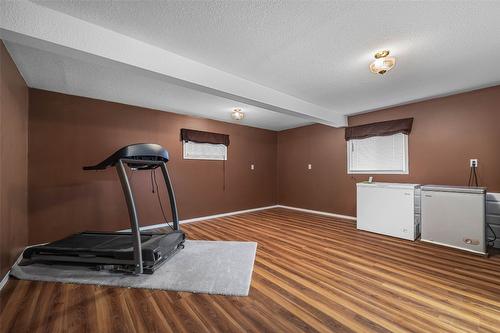 220 Lakeshore Drive, Chase, BC - Indoor Photo Showing Other Room