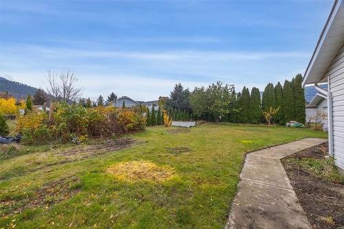 220 Lakeshore Drive, Chase, BC - Outdoor